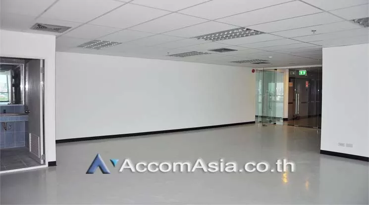 9  Office Space For Rent in Pattanakarn ,Bangkok ARL Ramkhamhaeng at UM Tower AA11807